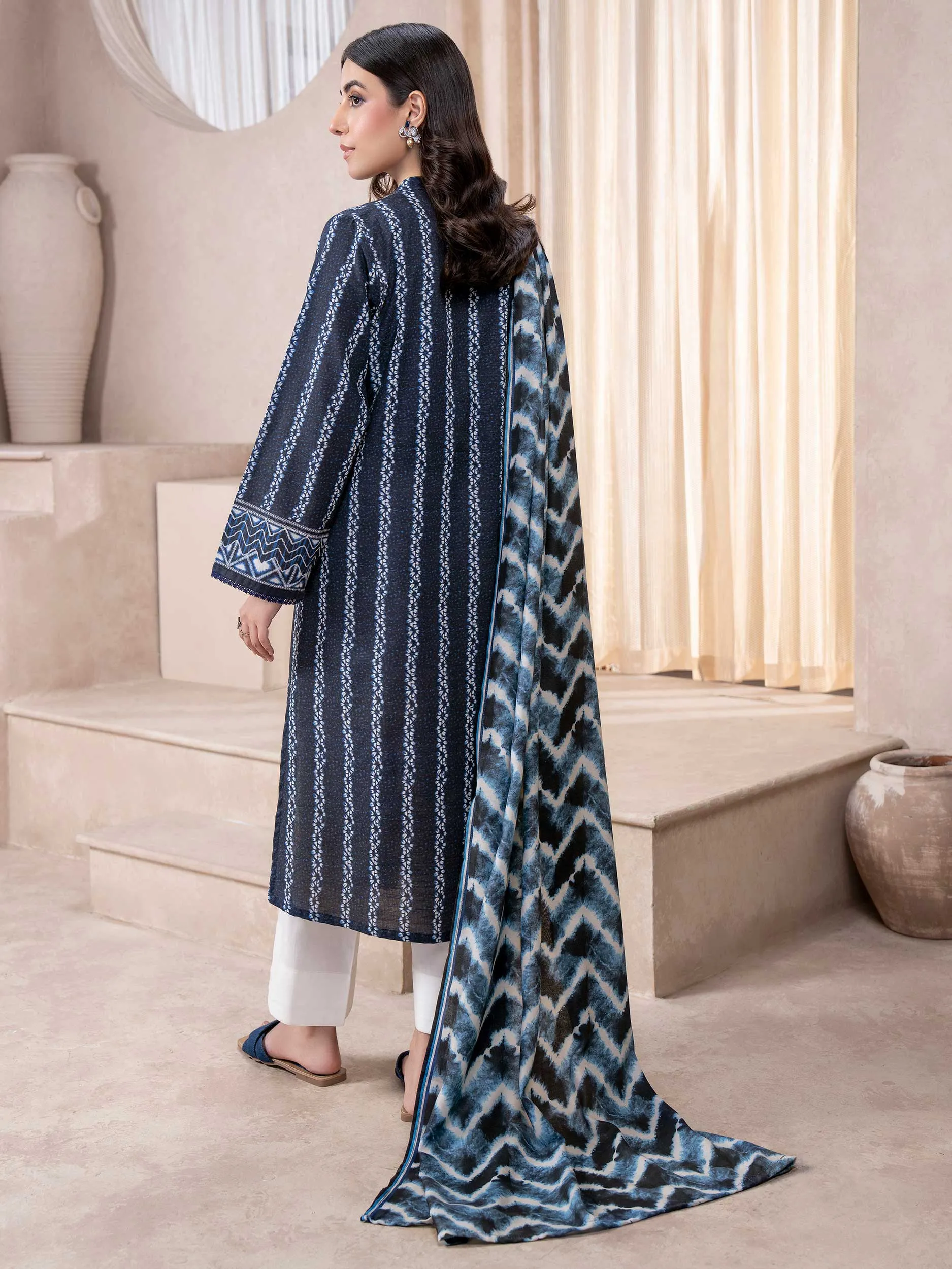 2 Piece Khaddar Suit-Printed (Unstitched)