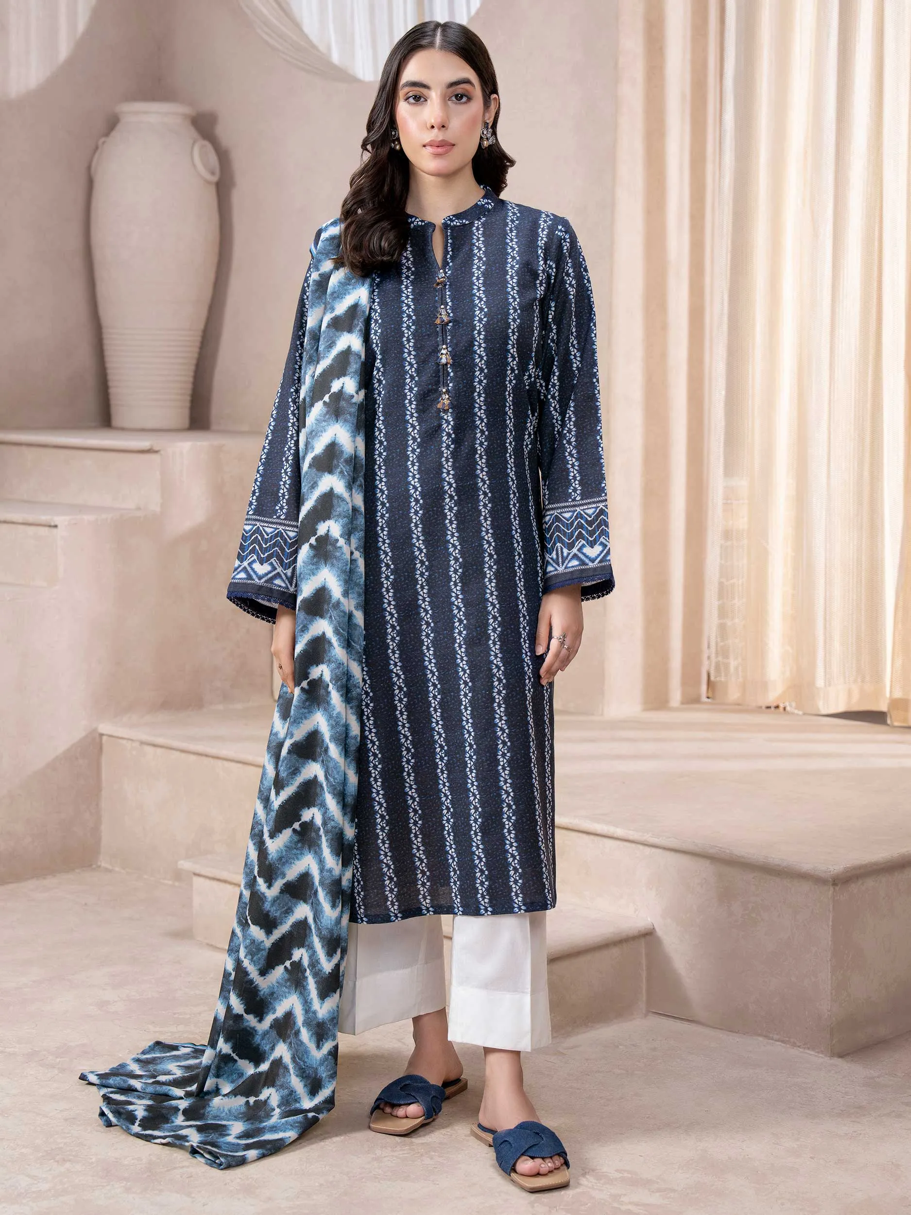 2 Piece Khaddar Suit-Printed (Unstitched)