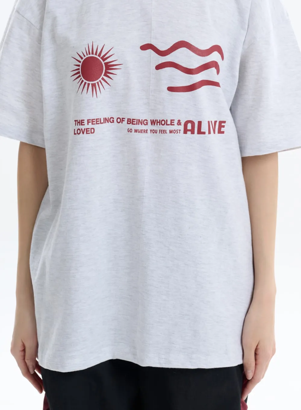 ALIVE Oversized T-Shirt IF413