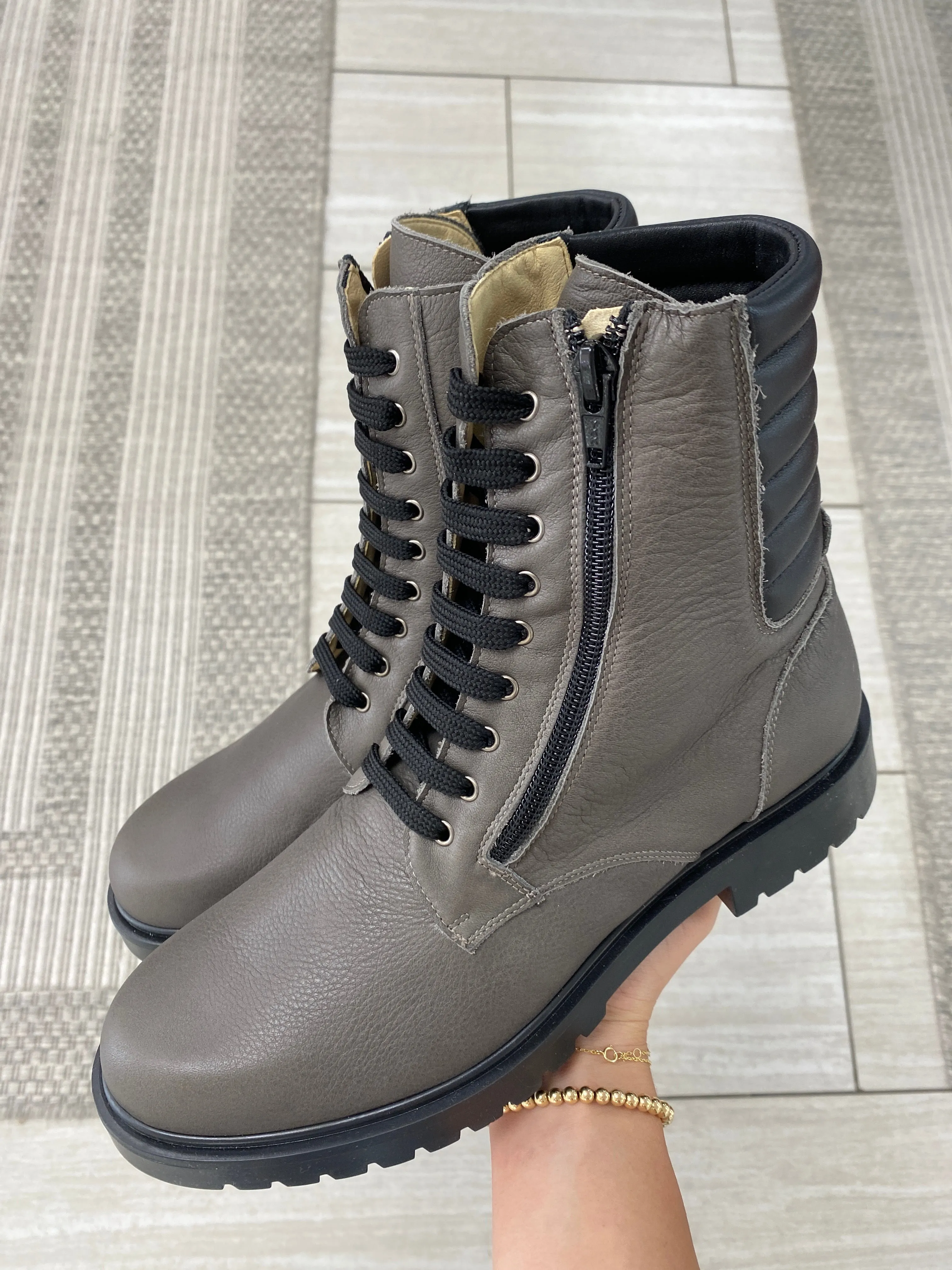 Andanines Gray Zipper Boot