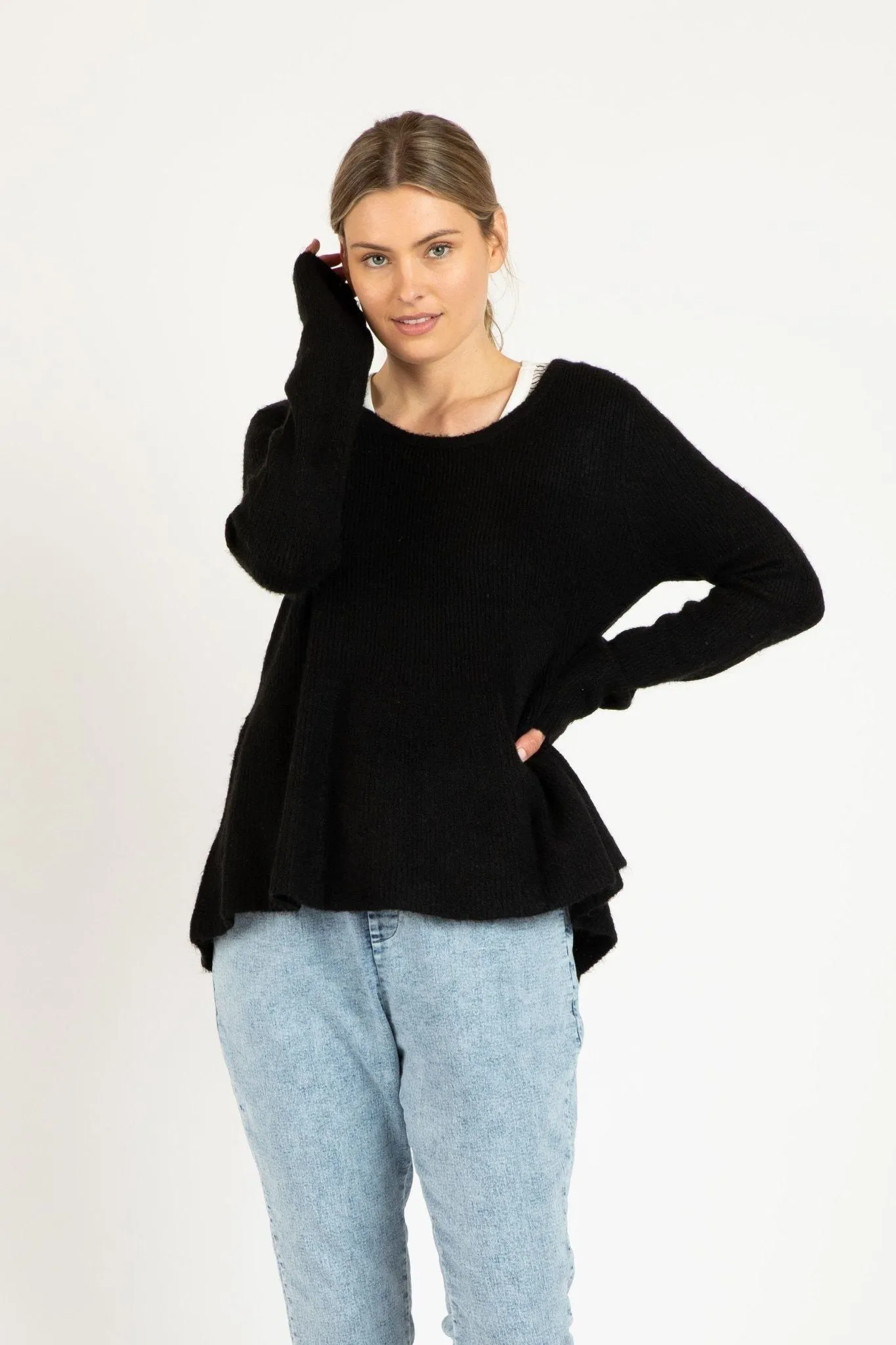 Betty Basics Lexi Knit Jumper in Black