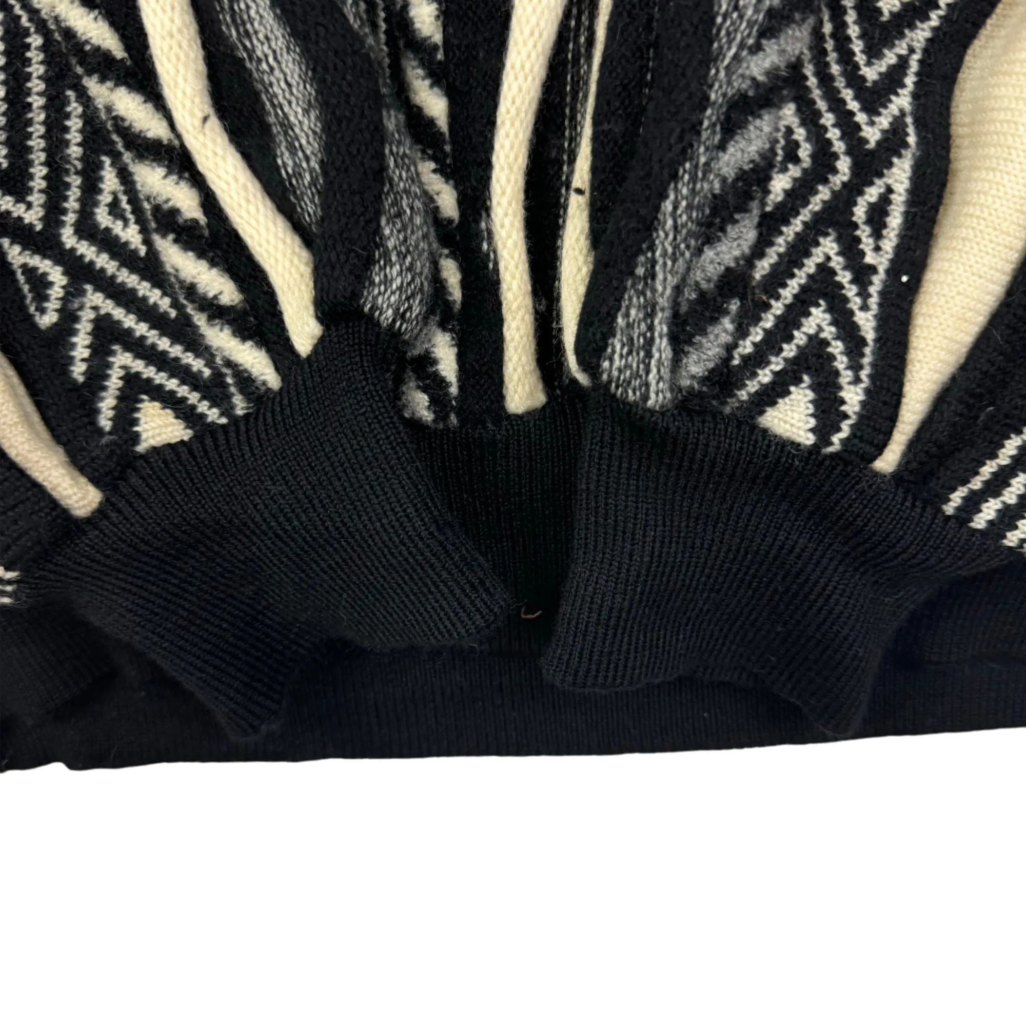 Blackpia Geometric Coogi Style 3D Knit Sweater Black White