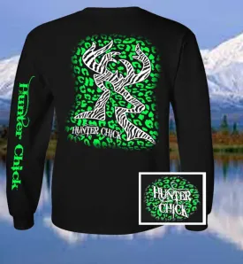 Country Life Outfitters Hunter Chick Black & Green Cheetah Deer Head Hunt Vintage Long Sleeve Bright T Shirt