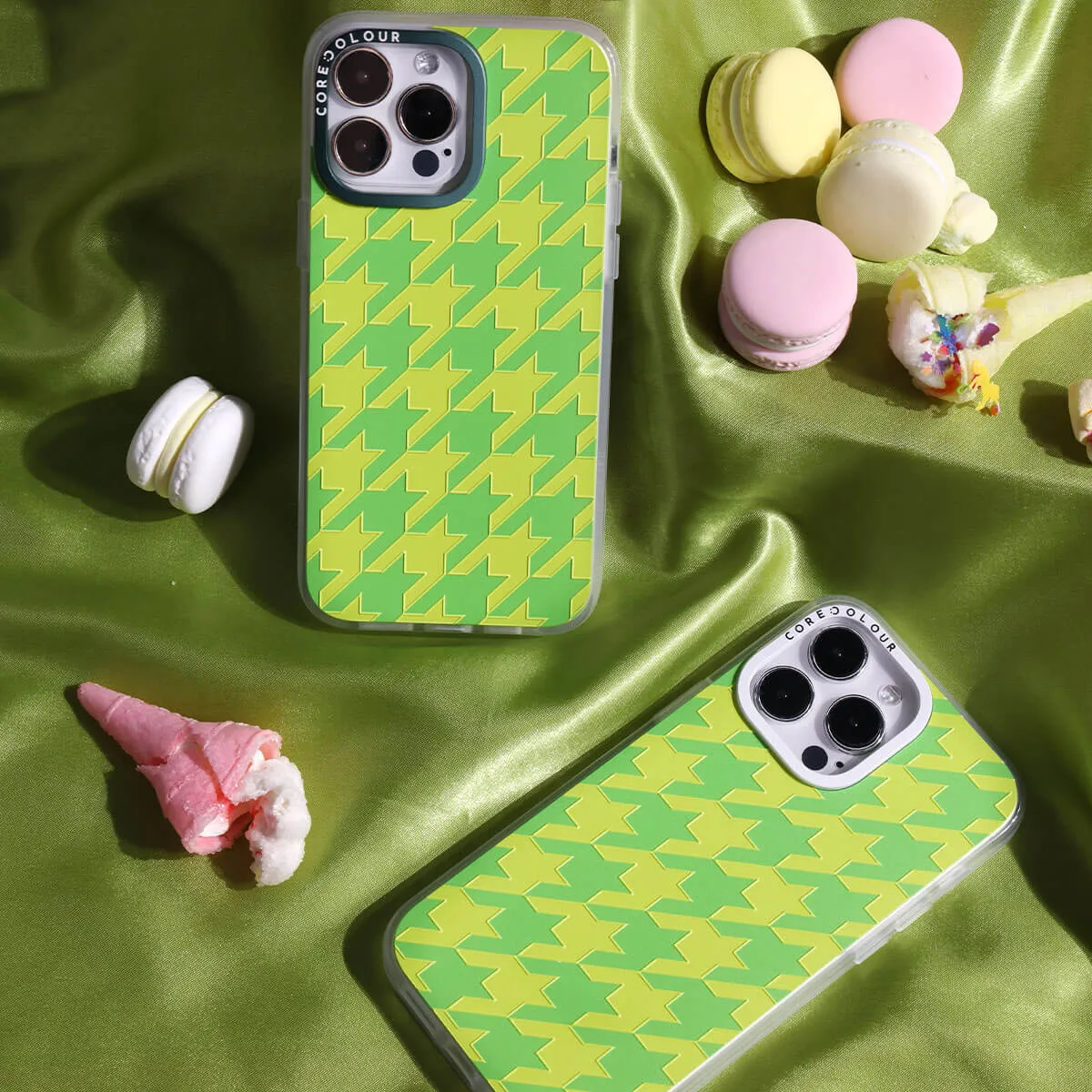 iPhone 12 Pro Max Green Houndstooth Phone Case Magsafe Compatible