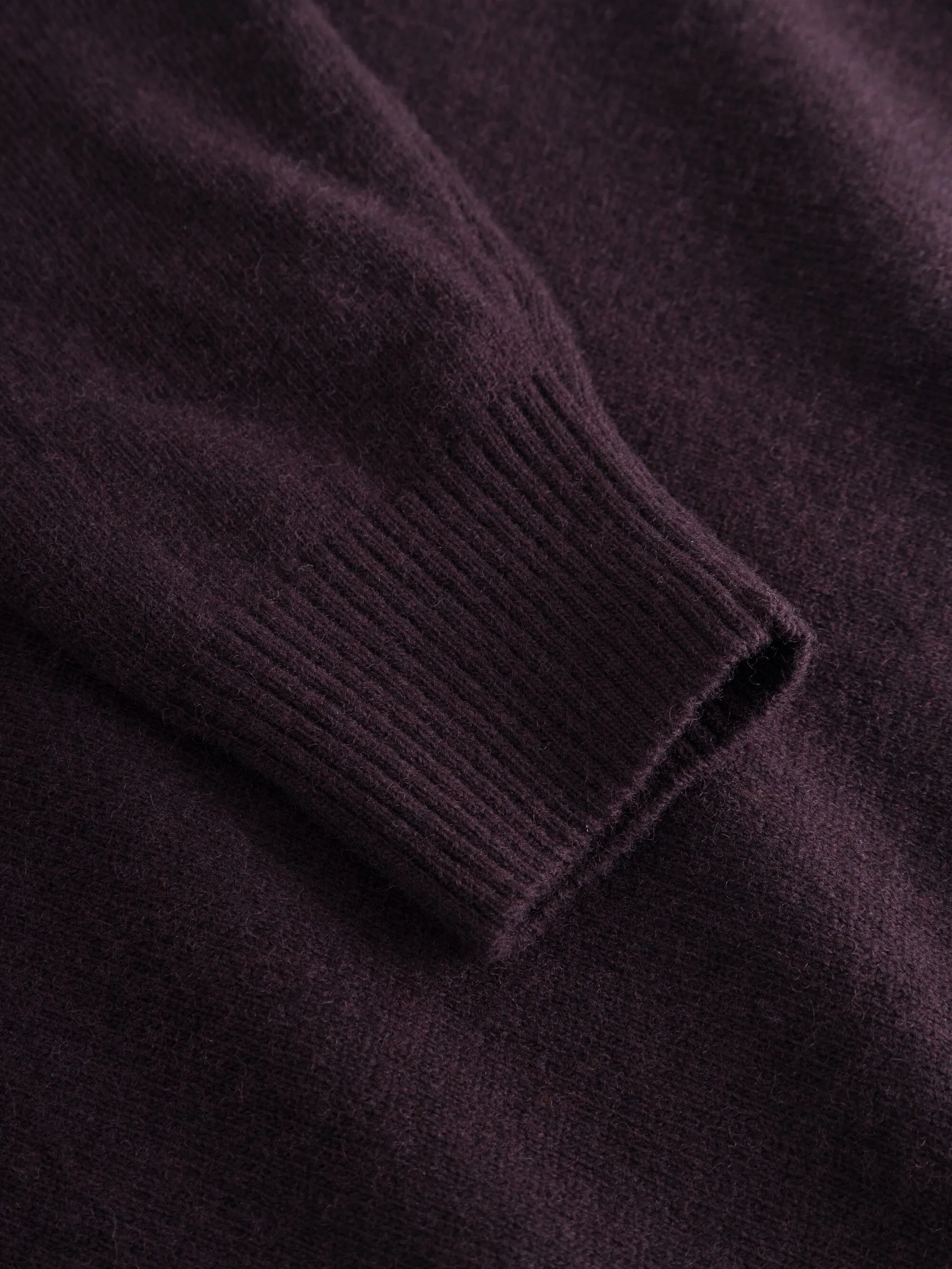 Lambswool crew neck - Chocolate Plum