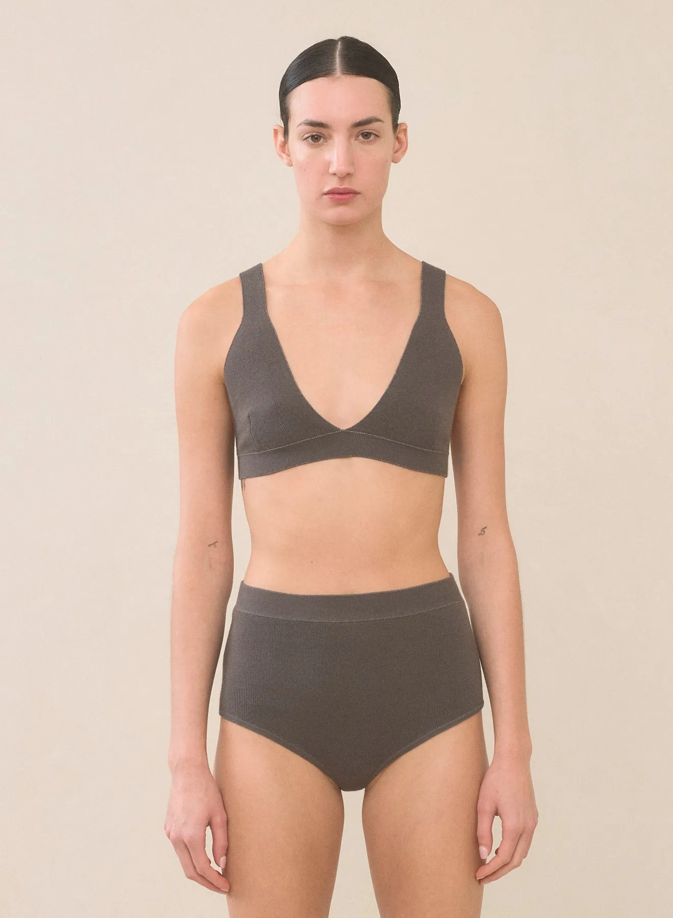 Lauren Manoogian Rib Triangle Bralette in Coal