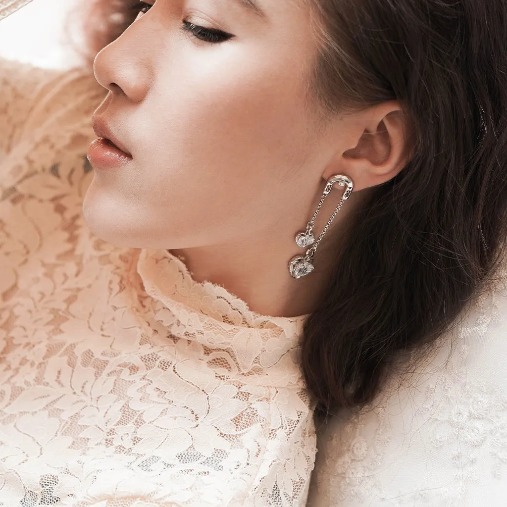 Love Song Long Earrings [White gems]