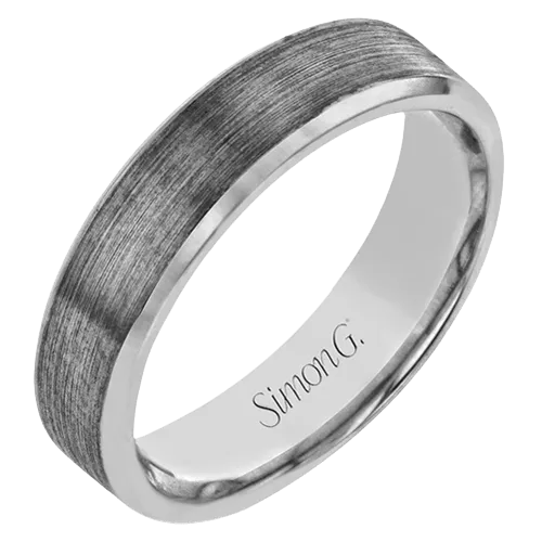 Men's Wedding Band In 14k Or 18k Gold